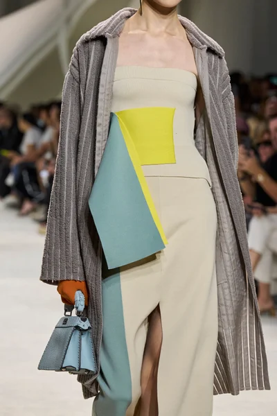 Look 151